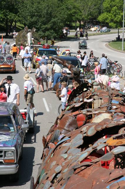 v2006_ArtCar_3_Parade 064 
